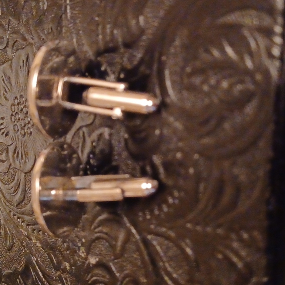Cufflinks - Picture 2 of 2
